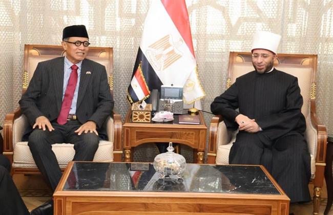 وزير الأوقاف يلتقي سفير إندونيسيا بالقاهرة قبيل انتهاء مدة عمله الدبلوماسي