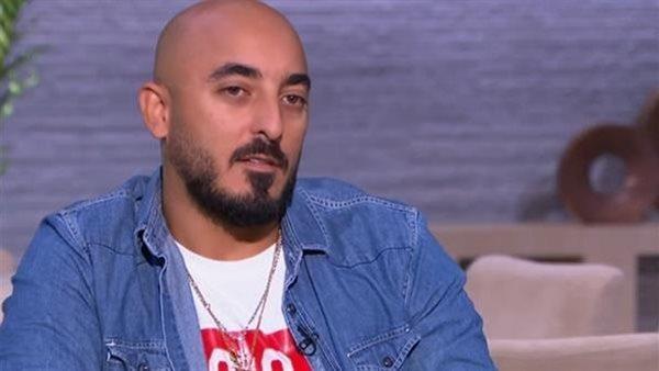 بعد 21 عامًا من الزواج.. طلاق المخرج حسام الحسيني وزوجته نانسي  