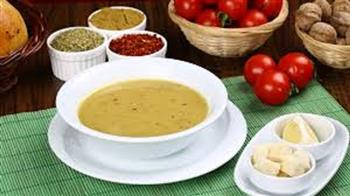 أبرزها منتجات الألبان.. أطعمة تعطيك الشعور بالدفء وتعزز مناعتك خلال الشتاء