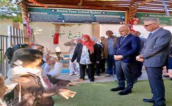 وزير التعليم ومحافظ أسوان يتابعان سير العملية التعليمية بمدرسة الشهيد عمرو فريد المتميزة للغات 