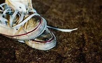 للأمهات.. خطوات بسيطة للحفاظ على أحذية أطفالك نظيفة في الشتاء