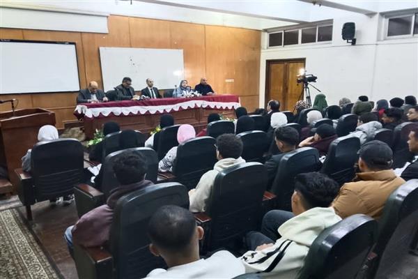 "الشباب والرياضة" تطلق فعاليات مركز القيادات الطلابية بجامعة الزقازيق 