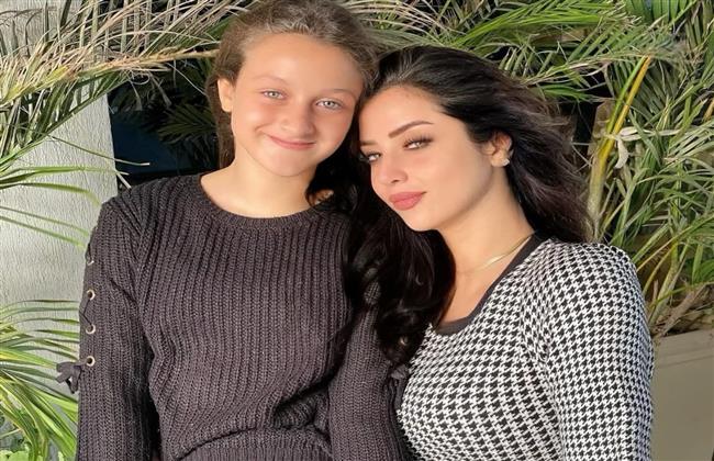 رضوى الشربيني تحتفل بعيد ميلاد ابنتها