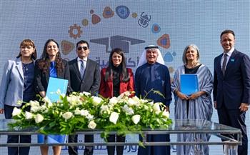 وزيرا التخطيط والرياضة والمنسقة المقيمة للأمم المتحدة يشهدون توقيع اتفاقية بين مؤسسة الغرير واليونيسيف