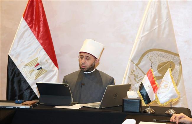 وزير الأوقاف يشارك في مناقشة أطروحة دكتوراه بأكاديمية بلغار عبر تقنية الاتصال المرئي