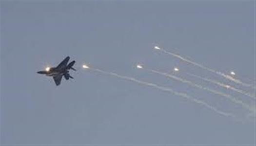 إعلام فلسطيني: طيران الاحتلال يشن غارة تستهدف رفح الفلسطينية جنوبي قطاع غزة