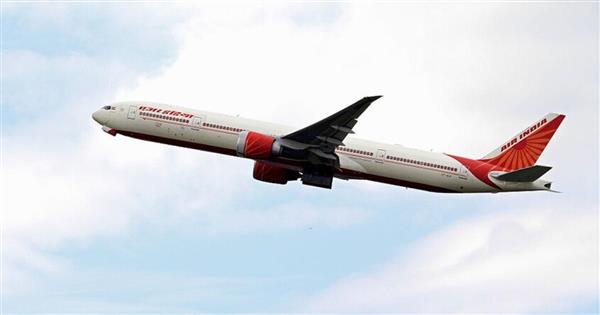 باكستان تمدد حظر تحليق الطائرات الهندية في مجالها الجوي حتى 24 يناير المقبل 