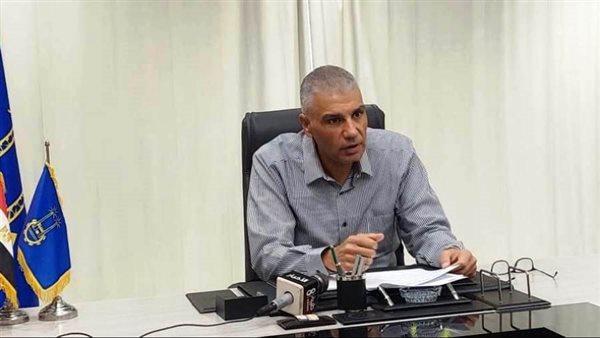 محافظ أسوان يشيد بنجاح جراحة دقيقة للعمود الفقري بمستشفى دراو المركزي