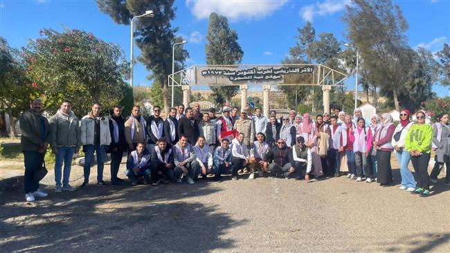 وفد الاتحاد المصري للكيانات الشبابية يزور تبة الشجرة شرق القناة 