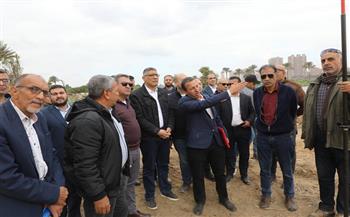 محافظ الجيزة يتفقد الأعمال الجارية بممشى "أهل مصر" بحي جنوب الجيزة وأبو النمرس 