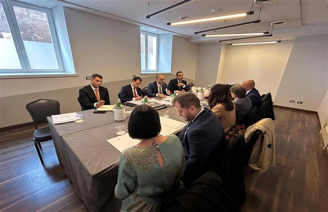 وزير العمل يدعو ممثلي شركات التوظيف والتدريب الإيطالية لاستقدام العمالة المصرية المدربة