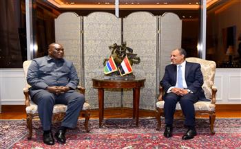 وزير الخارجية يلتقي وزير خارجية جامبيا لبحث سبل تعزيز العلاقات الثنائية