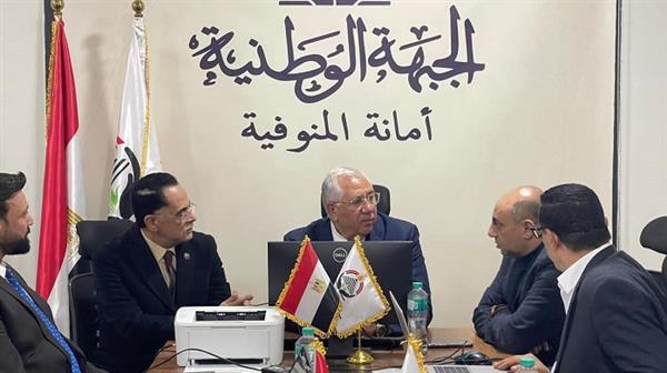 السيد القصير يتفقد غرفة عمليات حزب الجبهة الوطنية بالمنوفية خلال جولة الإعادة للانتخابات البرلمانية 