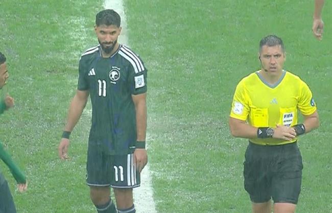 كأس العرب.. تأخر انطلاق الشوط الثاني من مباراة الإمارات والسعودية