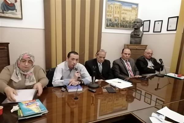 اتحاد كتاب مصر يناقش قضايا مسرح الطفل وتجربة عبده الزراع في «كوكب سيكا» 