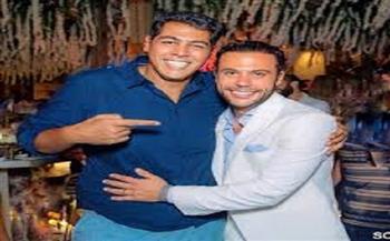 محمد إمام يوجه رسالة لـ عمرو مصطفي متولي بعد وفاة والدته