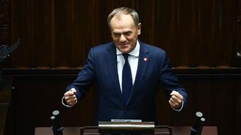 قبيل ساعات من قمة بروكسل.. رئيس وزراء بولندا يؤكد أهمية تقديم الدعم اللازم لأوكرانيا 