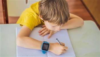 ابتكار سحري.. ساعة ذكية تتنبأ بنوبات الغضب عند الأطفال