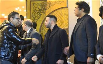 نجوم الفن يشاركون في عزاء شقيقة الزعيم  عادل إمام