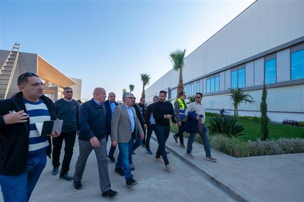 جولة تفقدية لرئيس اقتصادية قناة السويس بالقنطرة غرب لمتابعة مستجدات المشروعات والبنية التحتية 