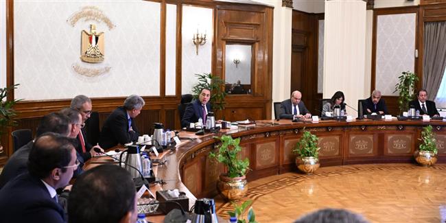 رئيس الوزراء يجتمع بأعضاء اللجنة الاستشارية لتطوير السياحة