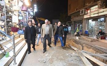 محافظ الغربية يتابع ميدانيًا تطوير ورصف شارع فلسطين بزفتى 