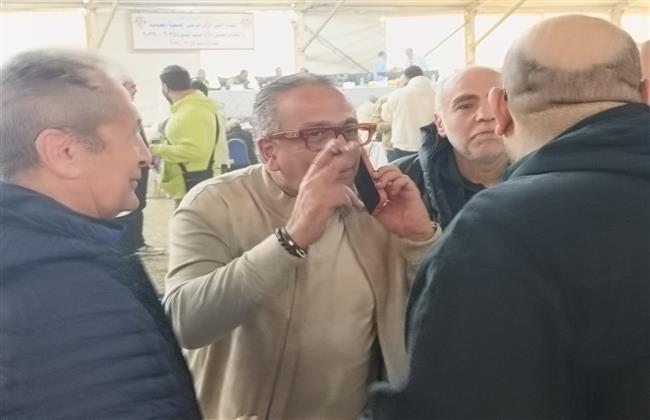 عمرو الجنايني يشارك بالإدلاء بصوته في انتخابات نادي الجزيرة