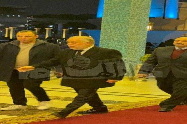 أشرف زكي يقدم واجب عزاء الدكتور محمد صابر عرب وزير الثقافة الأسبق من مسجد المشير طنطاوي 