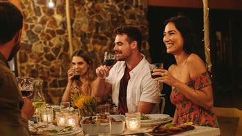 أسرار الذكاء الاجتماعي في الحفلات.. عادات بسيطة تجنبك الإحراج