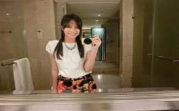 سر الصور أمام المرآة.. لماذا تفضل الفتيات هذه الزاوية؟