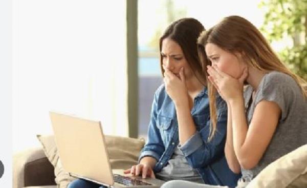 هل الاستشارات الأسرية عبر السويشيال ميديا تهدد حياة المرأة النفسية؟.. خاص