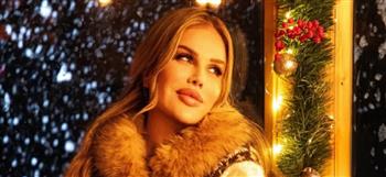 في كليب «تلج تلج» ابنة نيكول سابا تظهر لأول مرة معها 