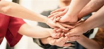 اليوم العالمي للتضامن الإنساني.. كيف تكونين قدوة لدعم من حولك؟