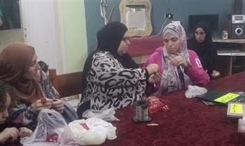 لقاءات توعوية وورش فنية لقصور الثقافة بجمعية تعليم الكبار بالمرج