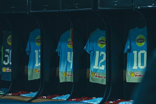 كأس عاصمة مصر.. قمصان الأهلي تزين ملعب المقاولون العرب قبل مواجهة سيراميكا 