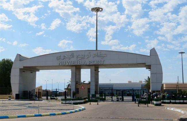 تداول 2700 طن بضائع و235 شاحنة بميناء نويبع البحري