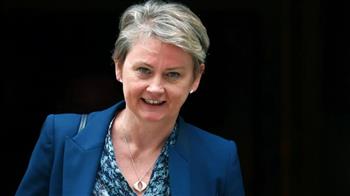 بريطانيا واليونان تؤكدان دعم وقف إطلاق النار في غزة