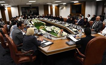  وزير الشباب والرياضة يستقبل وفدا شبابيا قطريا في زيارة رسمية إلى مصر