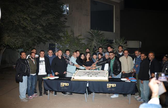 رمضان 2026 .. مي عمر تحتفل بانطلاق تصوير مسلسلها الست موناليزا | صور