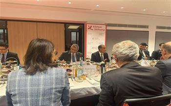 عبد العاطي يشارك في جلسة حوارية بمؤسسة Korber Stiftung بحضور رؤساء وممثلي مراكز الأبحاث الألمانية