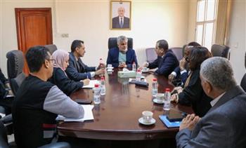 اليمن وبرنامج الأغذية العالمي يبحثان التعاون المشترك