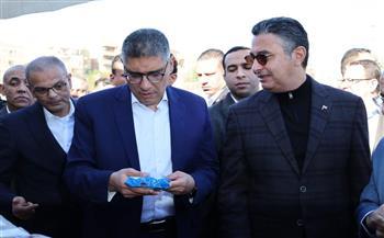 وزير التموين ومحافظ الجيزة يفتتحان سوق اليوم الواحد 