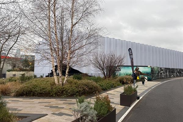 «الأعلى للآثار» يتفقد الاستعدادات النهائية لاستقبال معرض «رمسيس وذهب الفراعنة» بلندن 