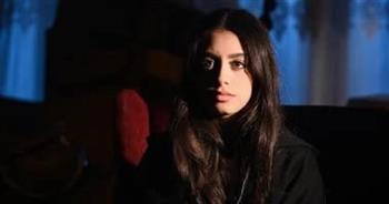 ياسمينا العبد تستعيد زمن "العندليب" في "ميد ترم"