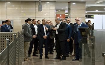 رئيس الوزراء: تعليمات مشددة من الرئيس السيسي باتباع منظومة تشغيل متطورة بالمطارات