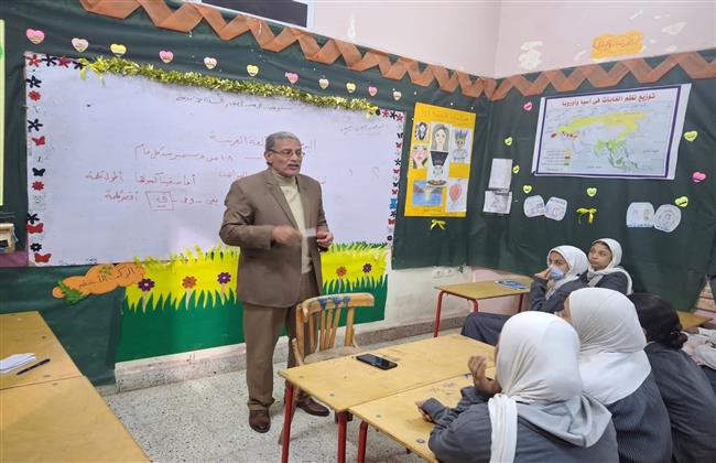 الاحتفال باليوم العالمي للغة العربية وورش متنوعة لتعزيز الهوية بفرع ثقافة الفيوم