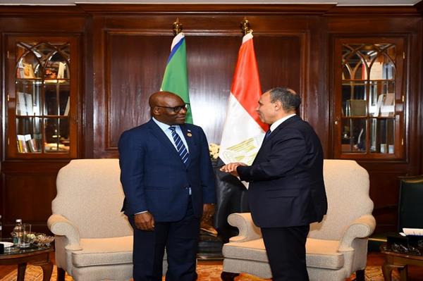 تعزيز التعاون المصري الإكواتوري في المجالات الاقتصادية والتنموية والأمنية 