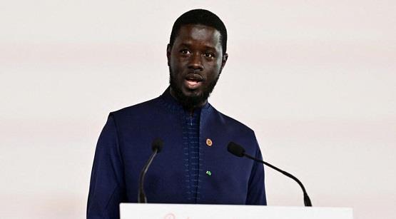 الرئيس السنغالي: 23 مليون دولار لإعادة تأهيل مطار زيجينشور 