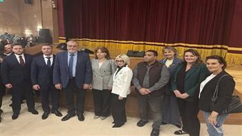 القنصل العام الروسي يهنيء وزارة الثقافة بمناسبة افتتاح قصر ثقافة الغردقة