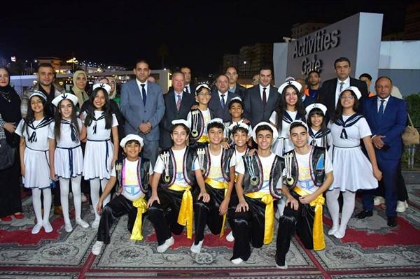 احتفالًا بعيد النصر.. محافظ بورسعيد يشهد انطلاق المهرجان الدولي للفنون والسلام بالمركز الثقافي 